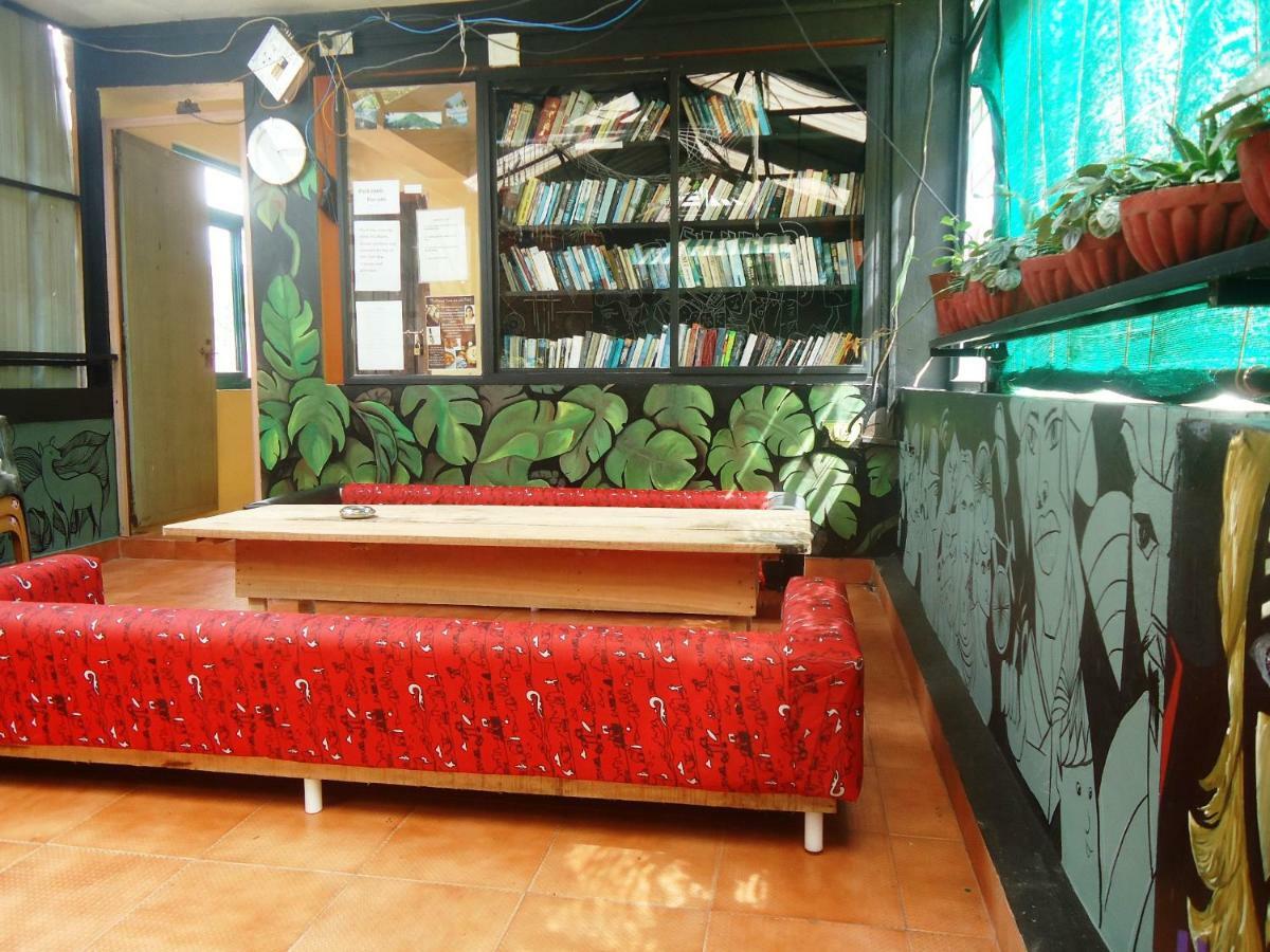 Greenview Holiday Inn مونار المظهر الخارجي الصورة